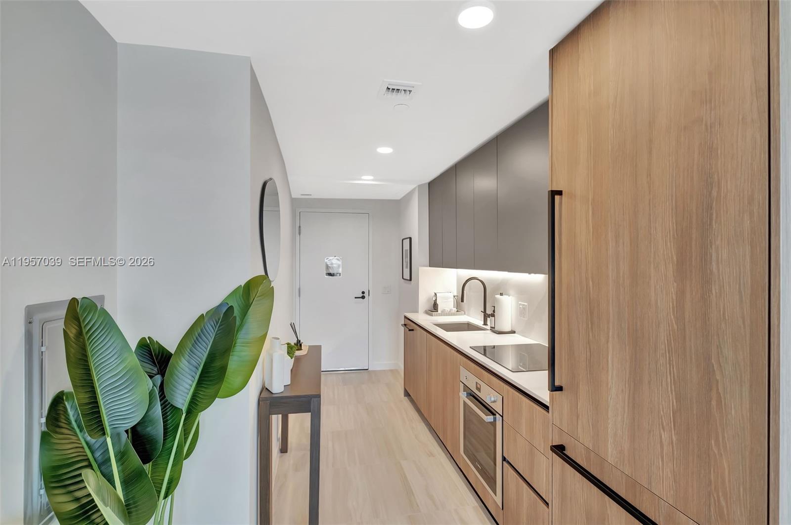 72 Park cond - Residential