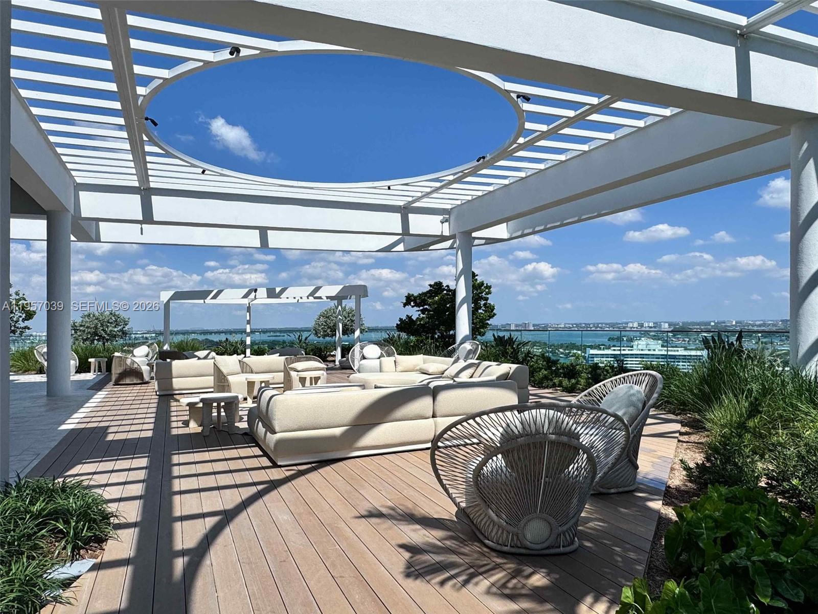 72 Park cond - Residential