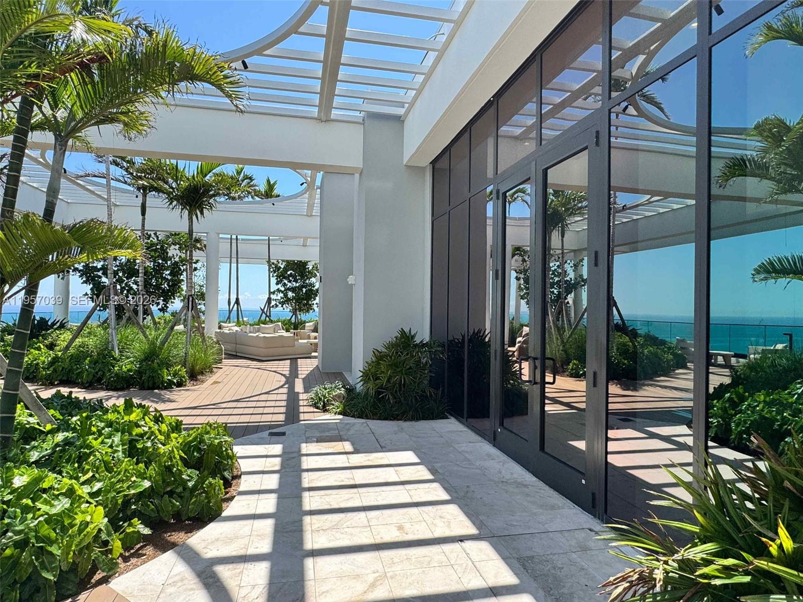 72 Park cond - Residential