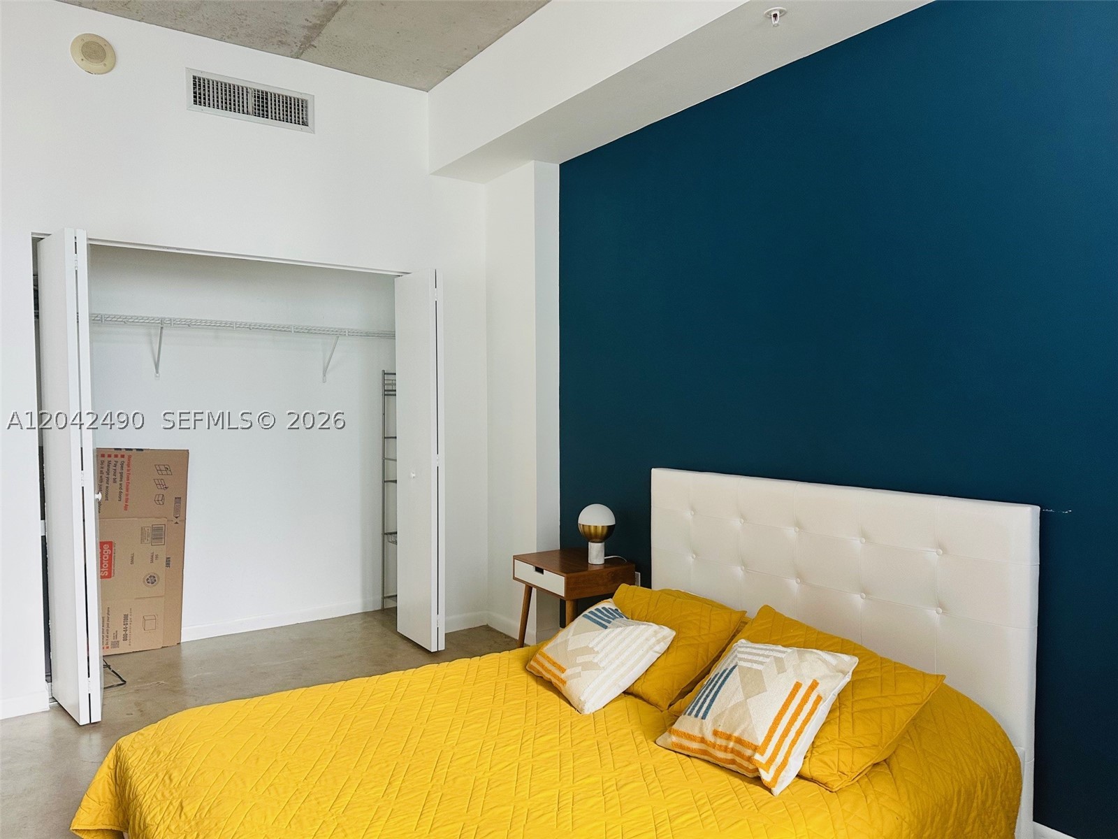 THE LOFT DOWNTOWN II COND - Residential Lease
