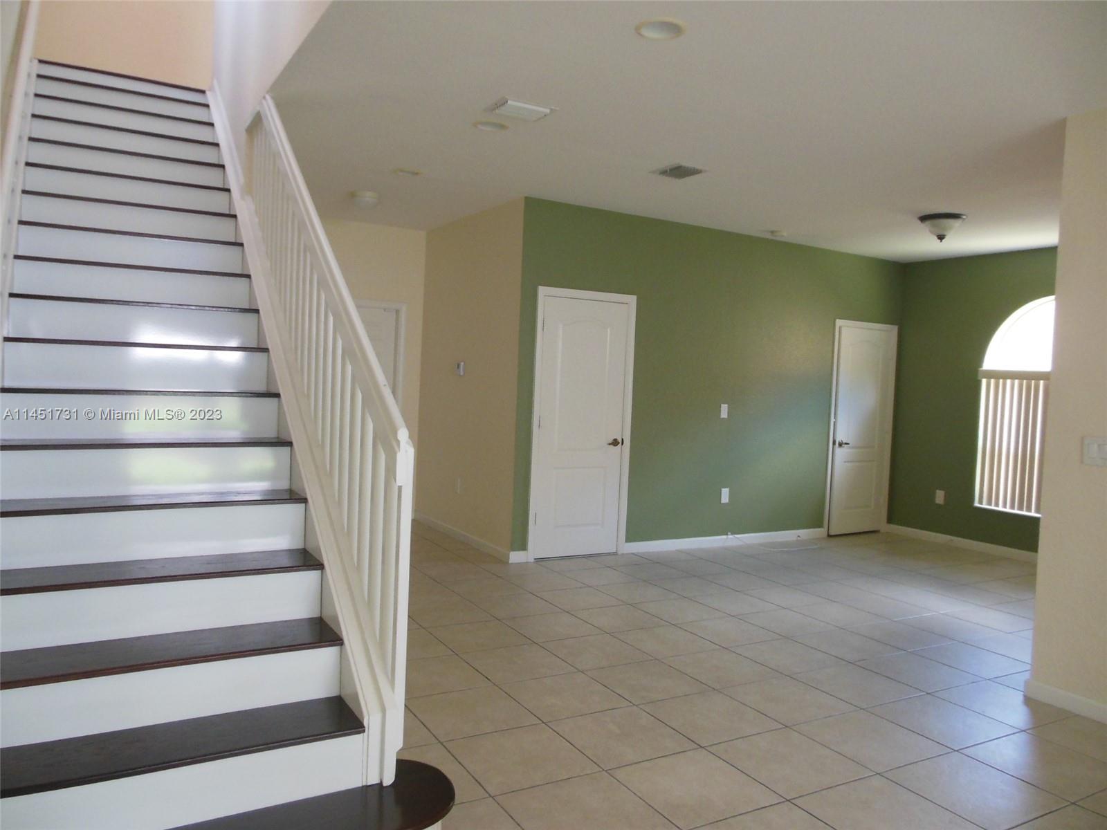 PORTOFINO PALMS - Residential Lease