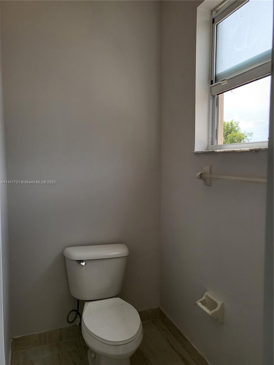 PORTOFINO PALMS - Residential Lease