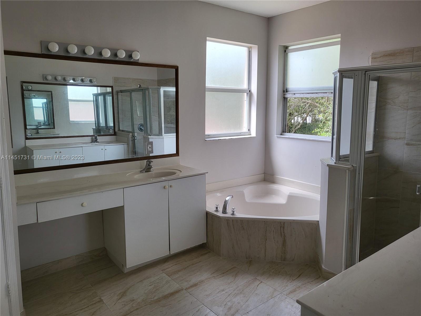 PORTOFINO PALMS - Residential Lease
