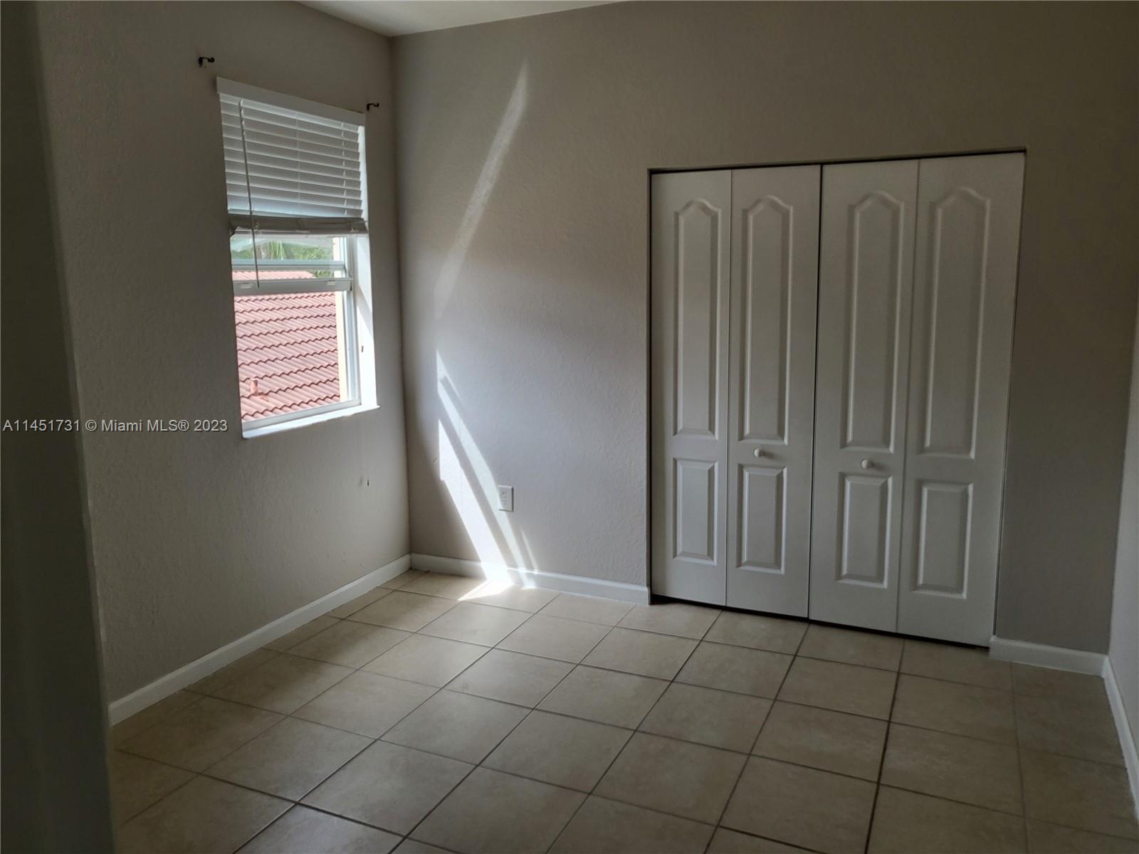 PORTOFINO PALMS - Residential Lease