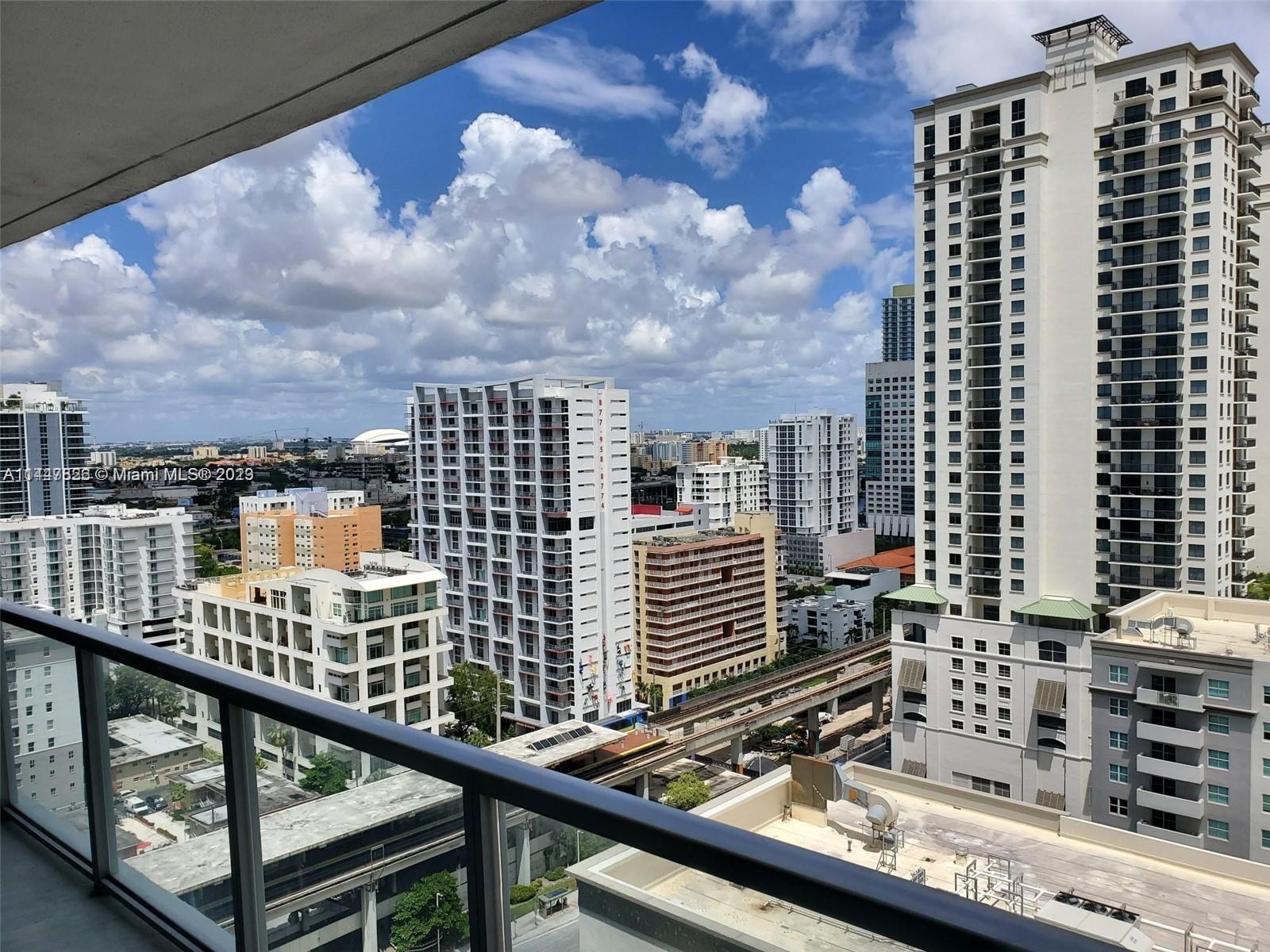 THE AXIS ON BRICKELL II C - Residential Lease