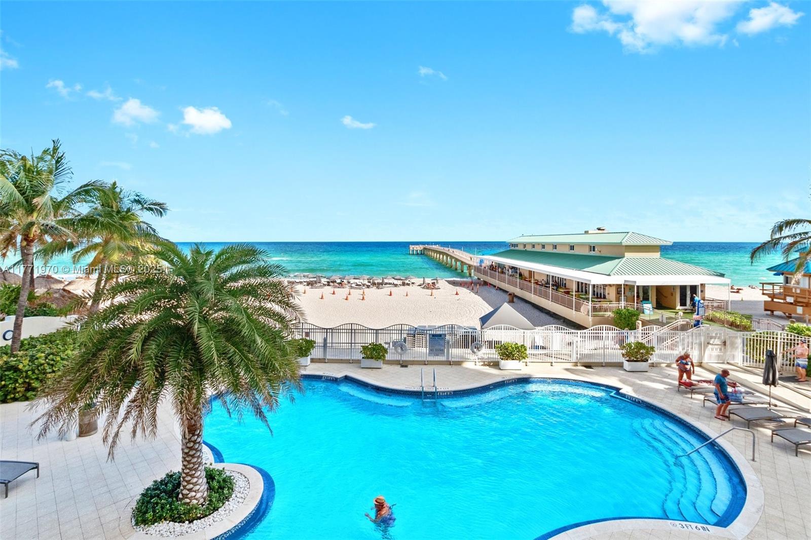 LA PERLA CONDO - Residential