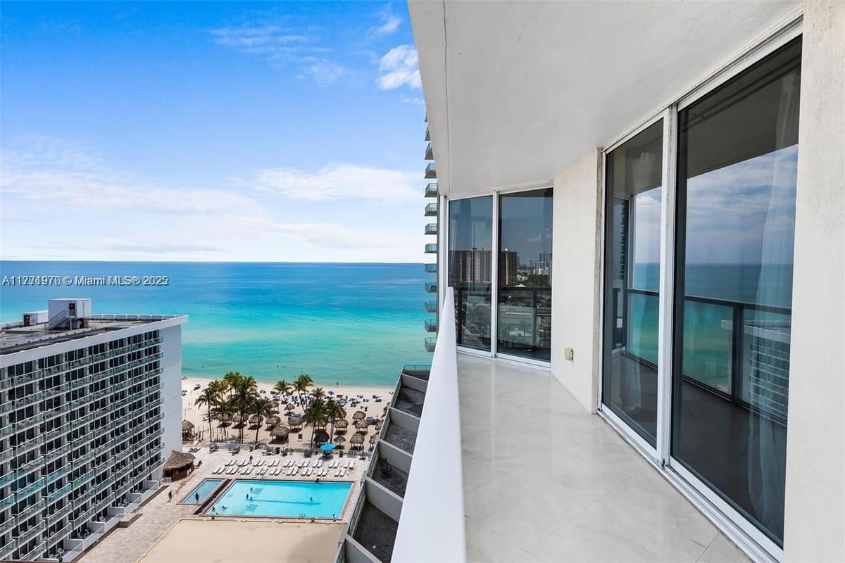 LA PERLA CONDO - Residential
