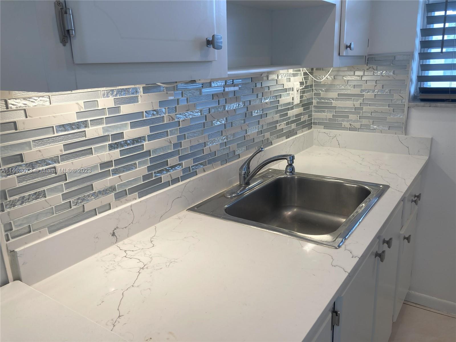 WARRENTON HOUSE CONDO - Residential