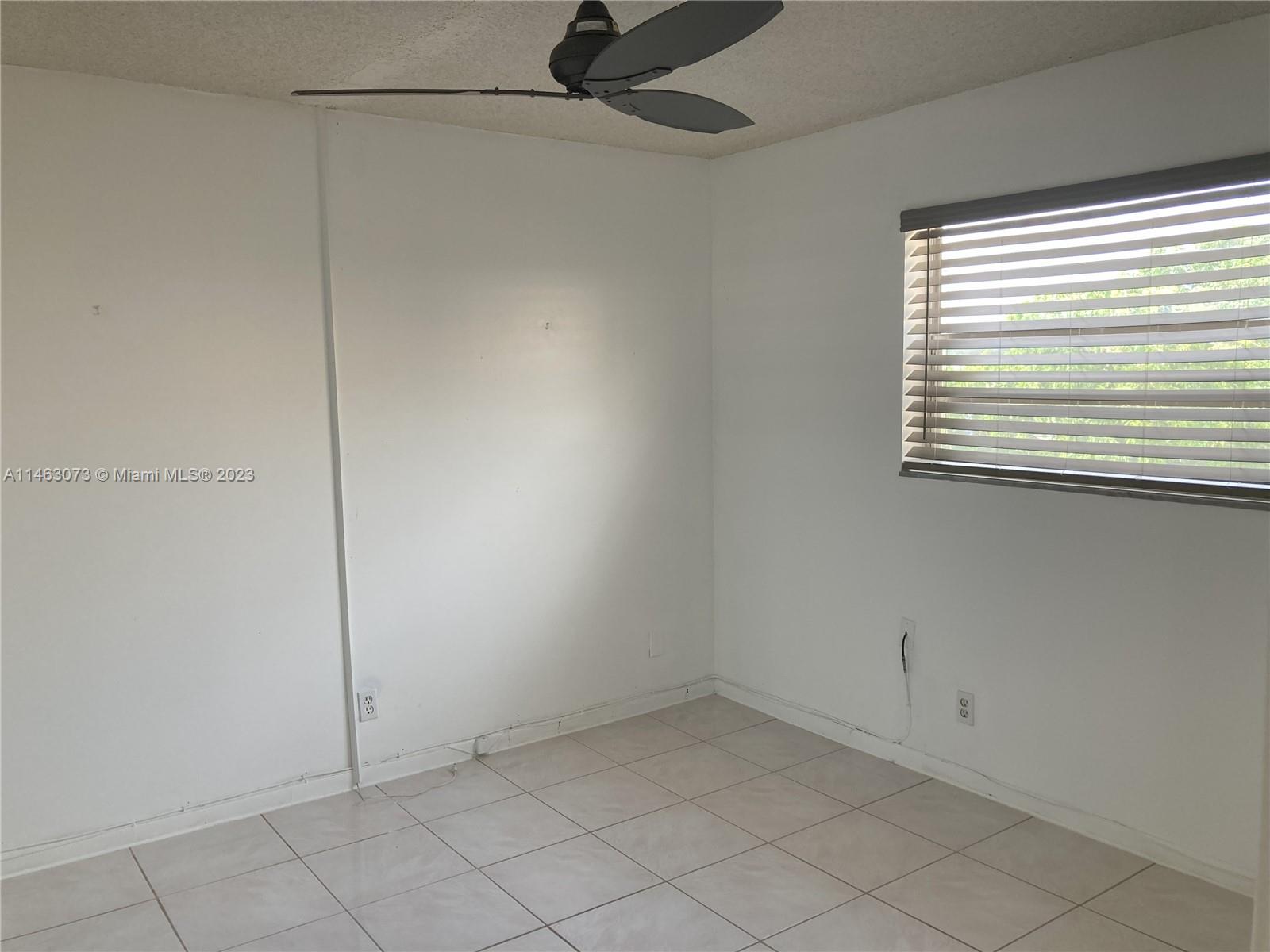 WARRENTON HOUSE CONDO - Residential
