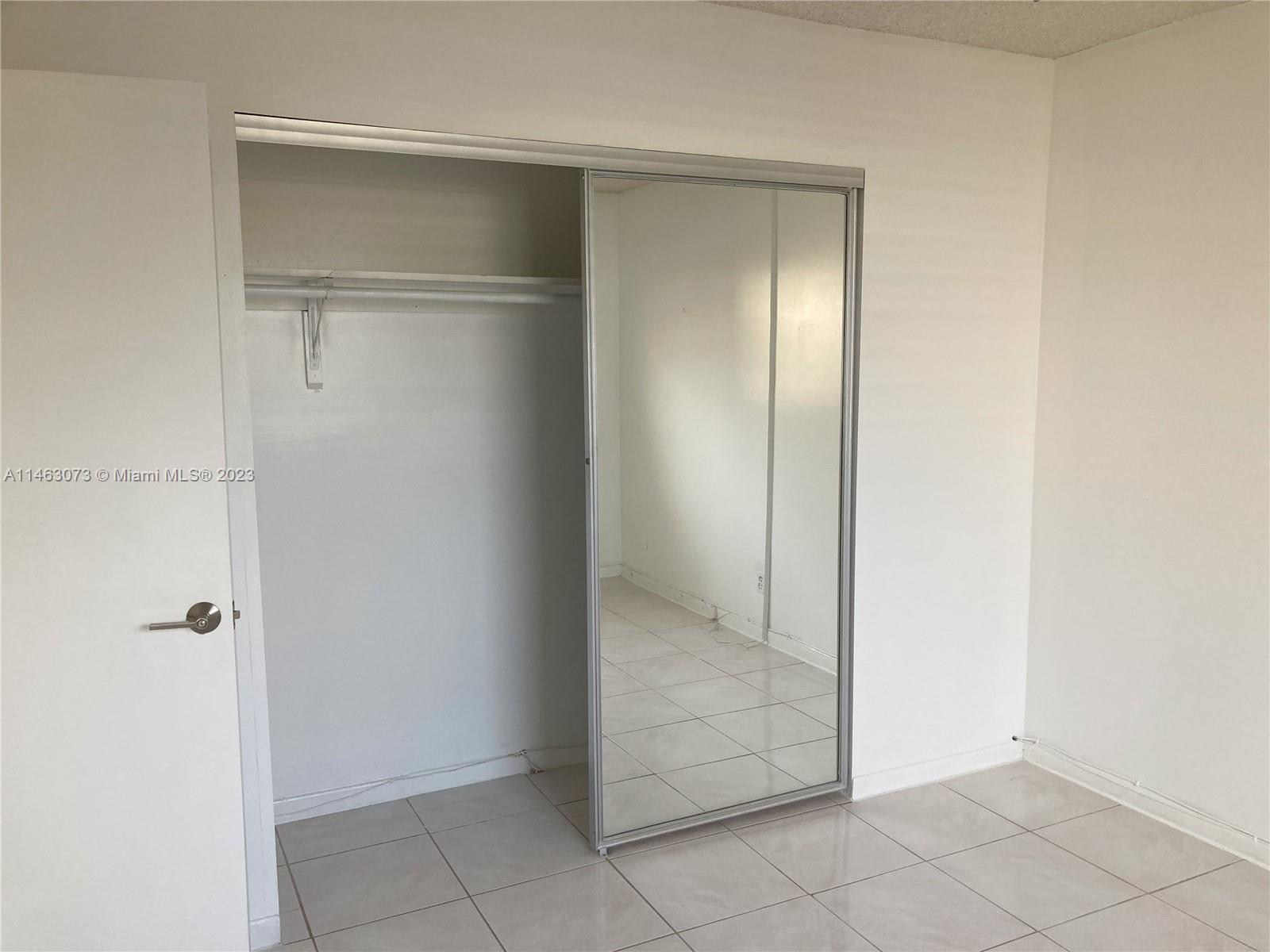WARRENTON HOUSE CONDO - Residential