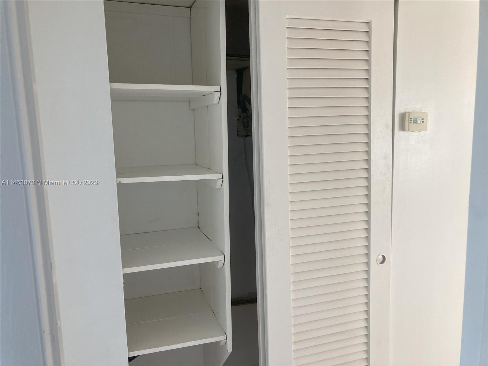 WARRENTON HOUSE CONDO - Residential