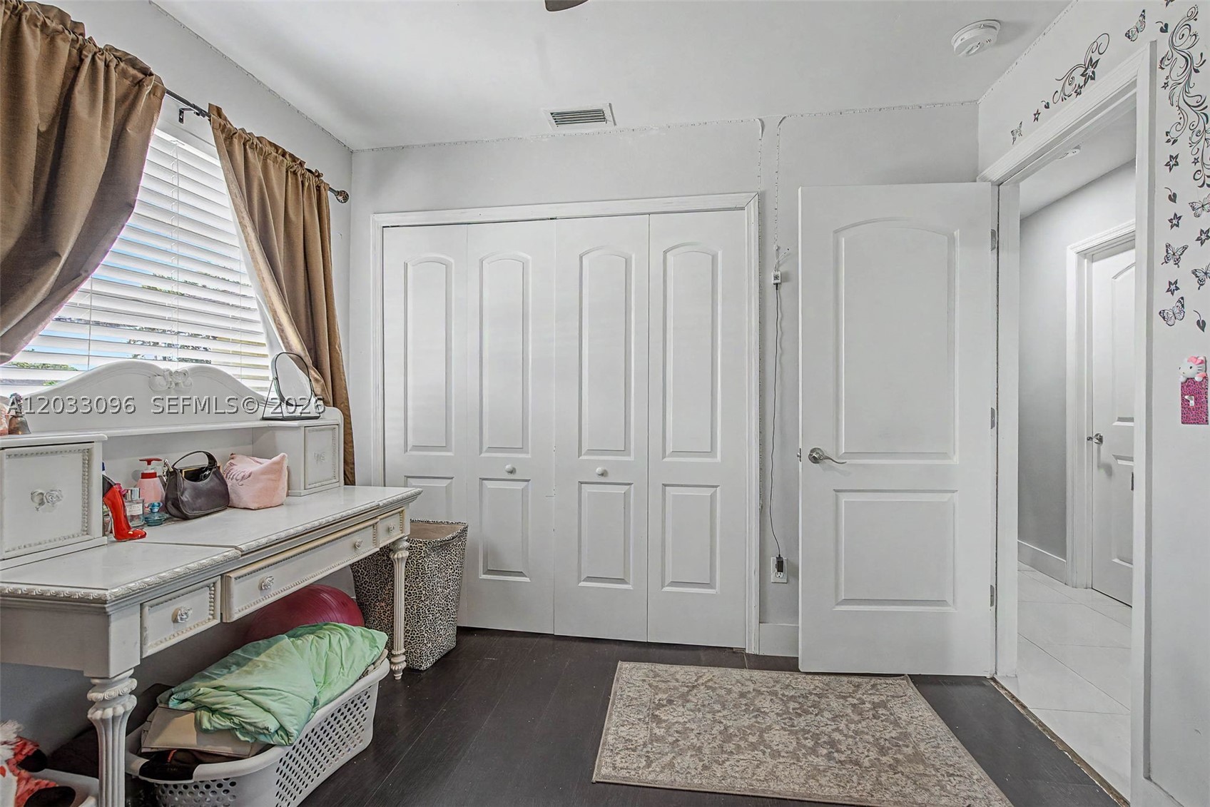 WESTBURY ESTATES - Residential