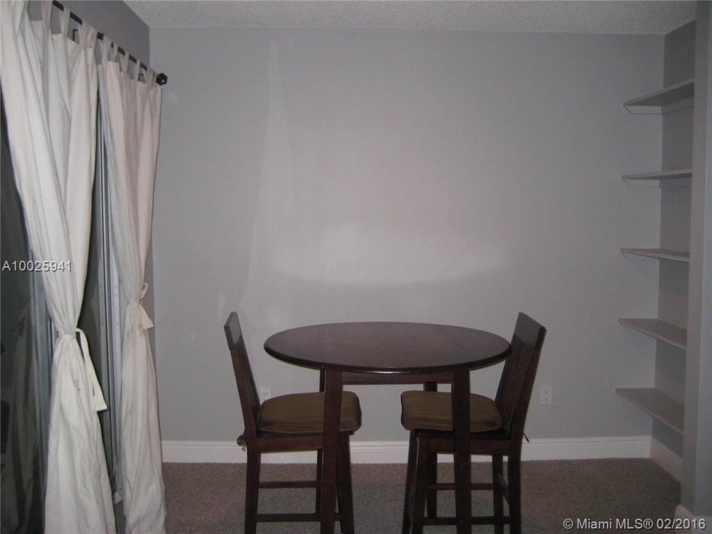ROYAL POINCIANA CONDO - Residential Lease
