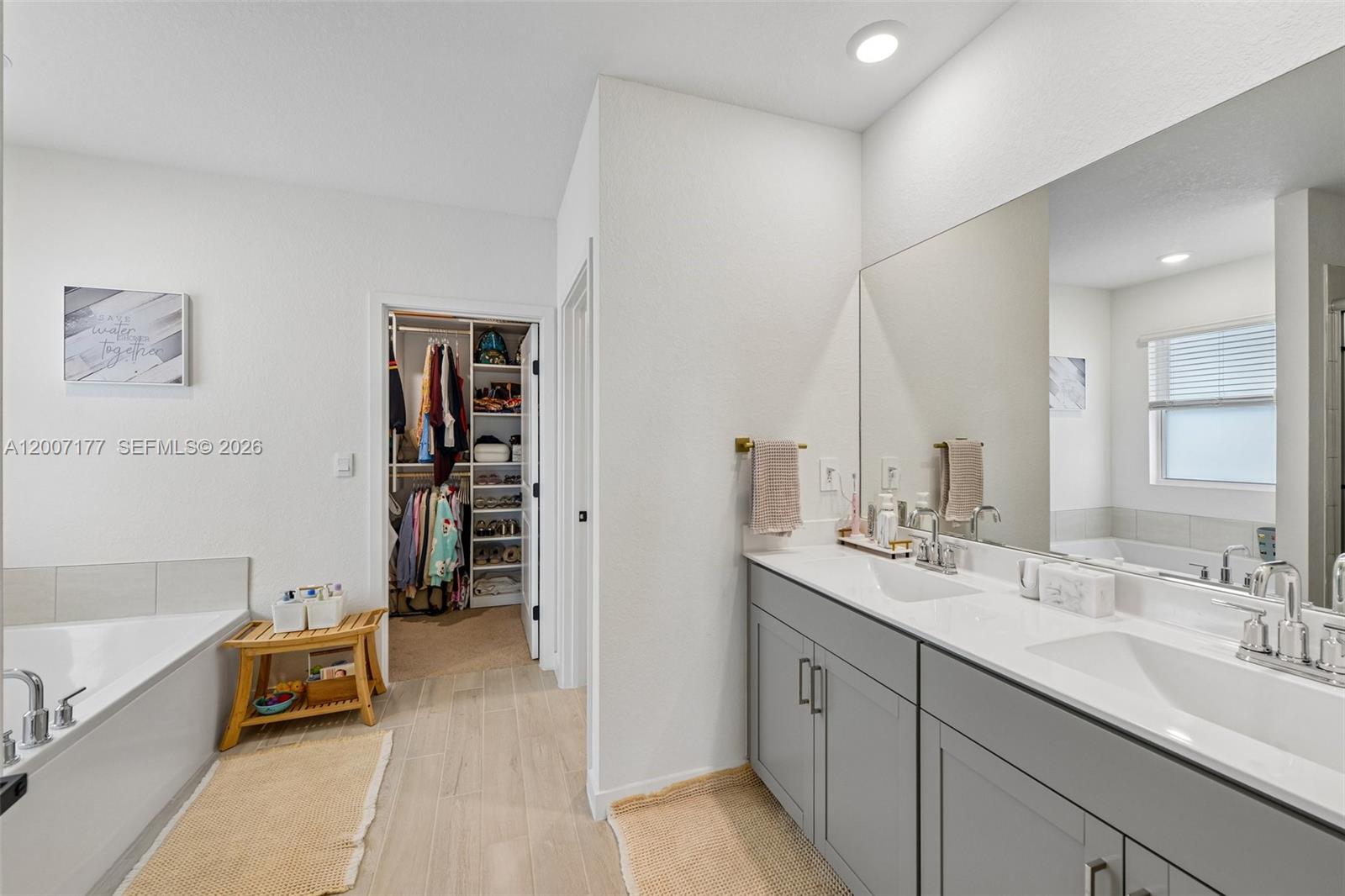 MESSINA PLACE - Residential