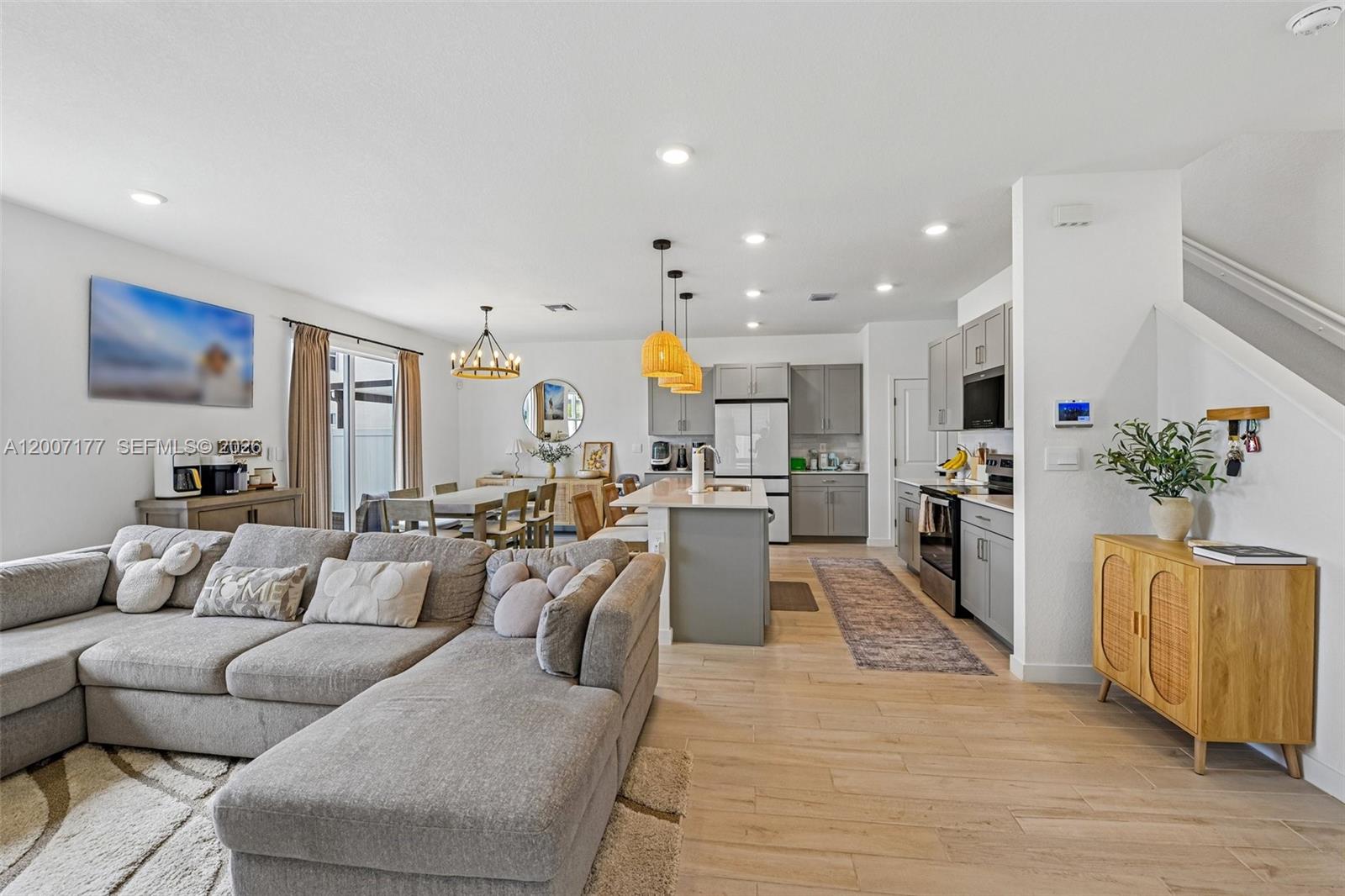 MESSINA PLACE - Residential