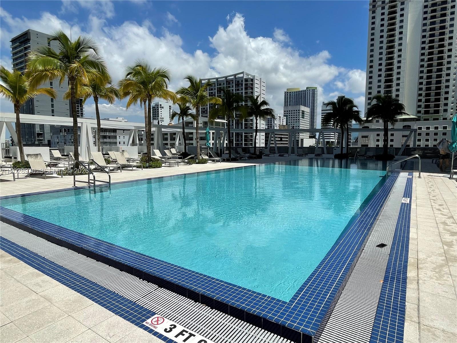 THE AXIS ON BRICKELL COND - Residential Lease