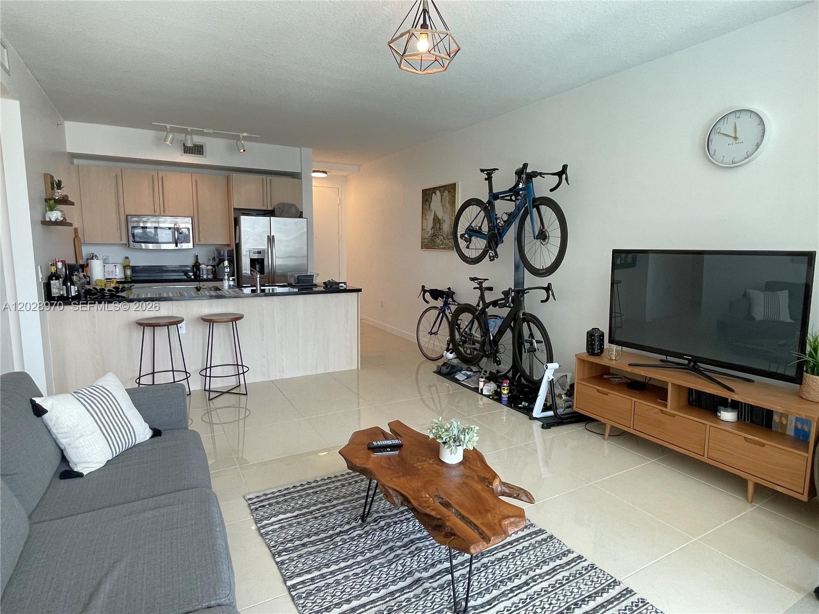 THE AXIS ON BRICKELL COND - Residential Lease