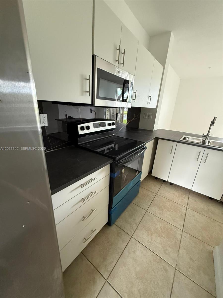FIJI CONDO NO 1 - Residential