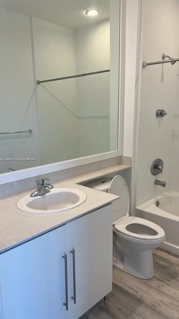 ONE MIAMI EAST CONDO - Residential Lease