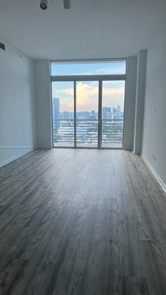 ONE MIAMI EAST CONDO - Residential Lease