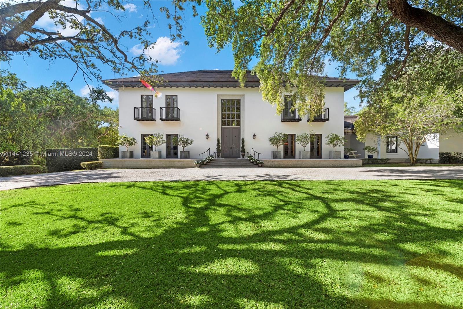 JOURNEYS END ESTATES - Residential