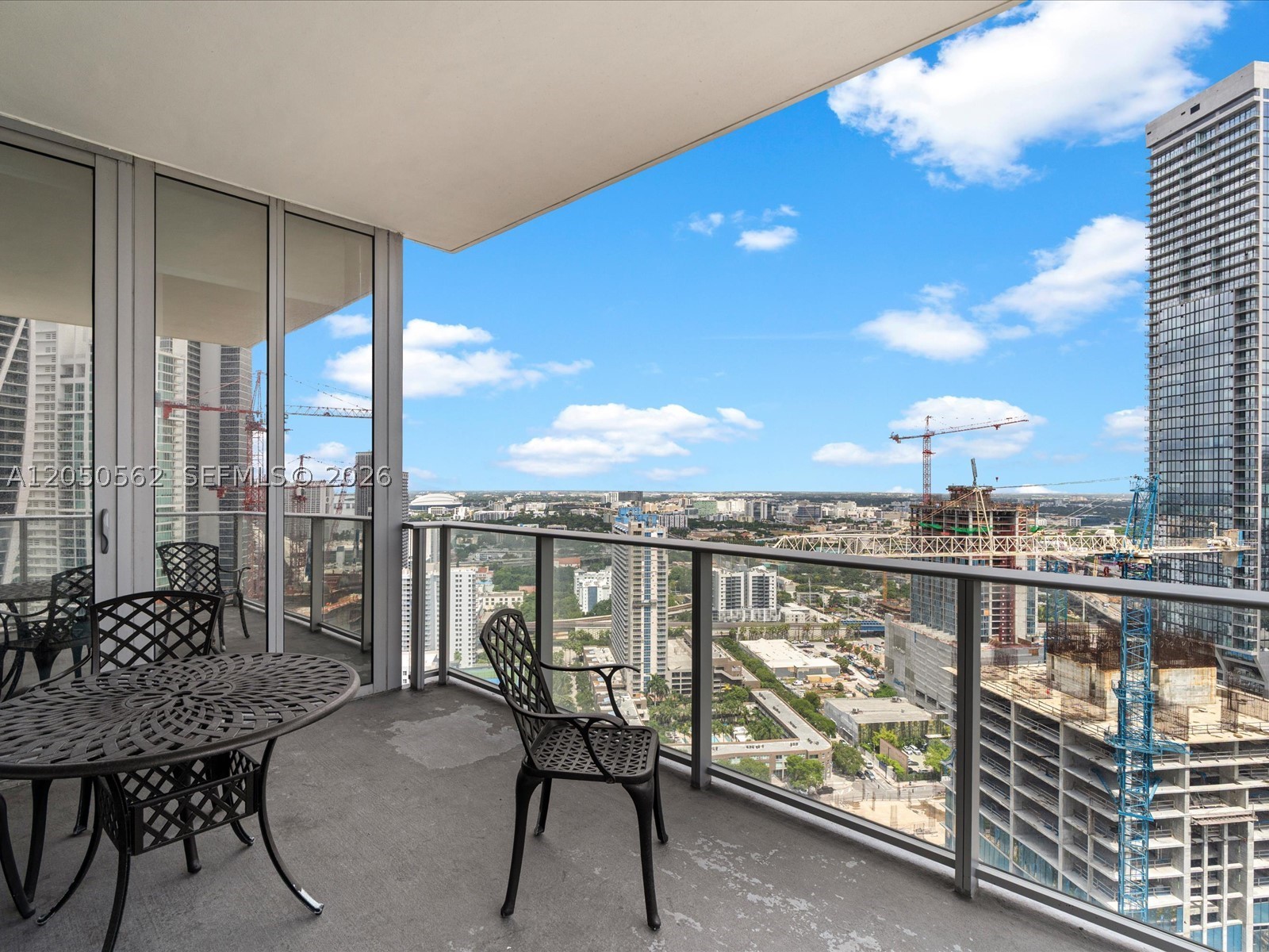 PARAMOUNT MIAMI WORLDCENT - Residential