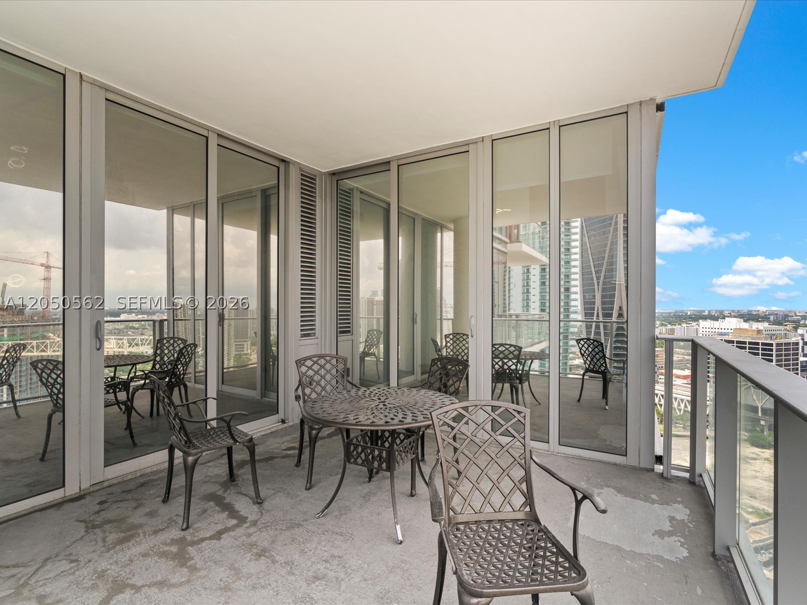 PARAMOUNT MIAMI WORLDCENT - Residential