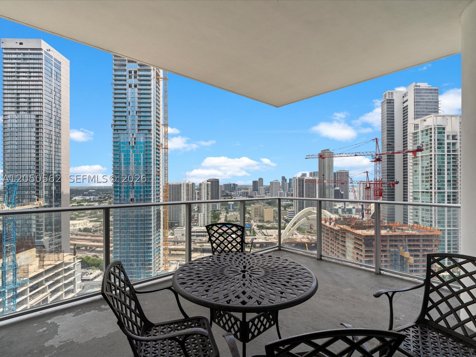 PARAMOUNT MIAMI WORLDCENT - Residential