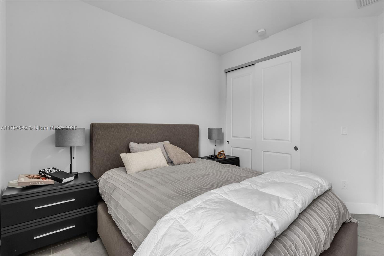 DOWNTOWN DORAL SOUTH PHAS - Residential
