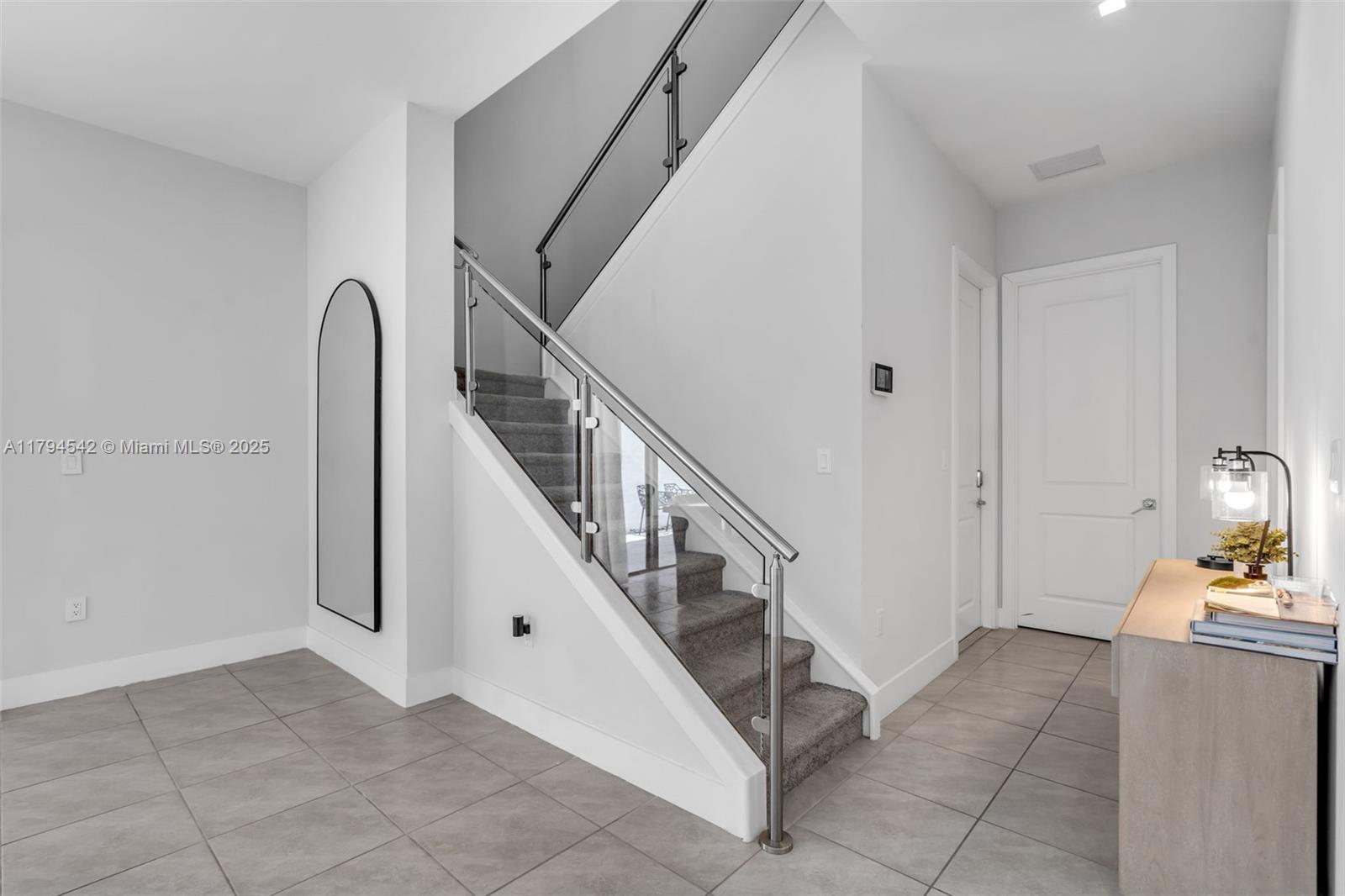 DOWNTOWN DORAL SOUTH PHAS - Residential