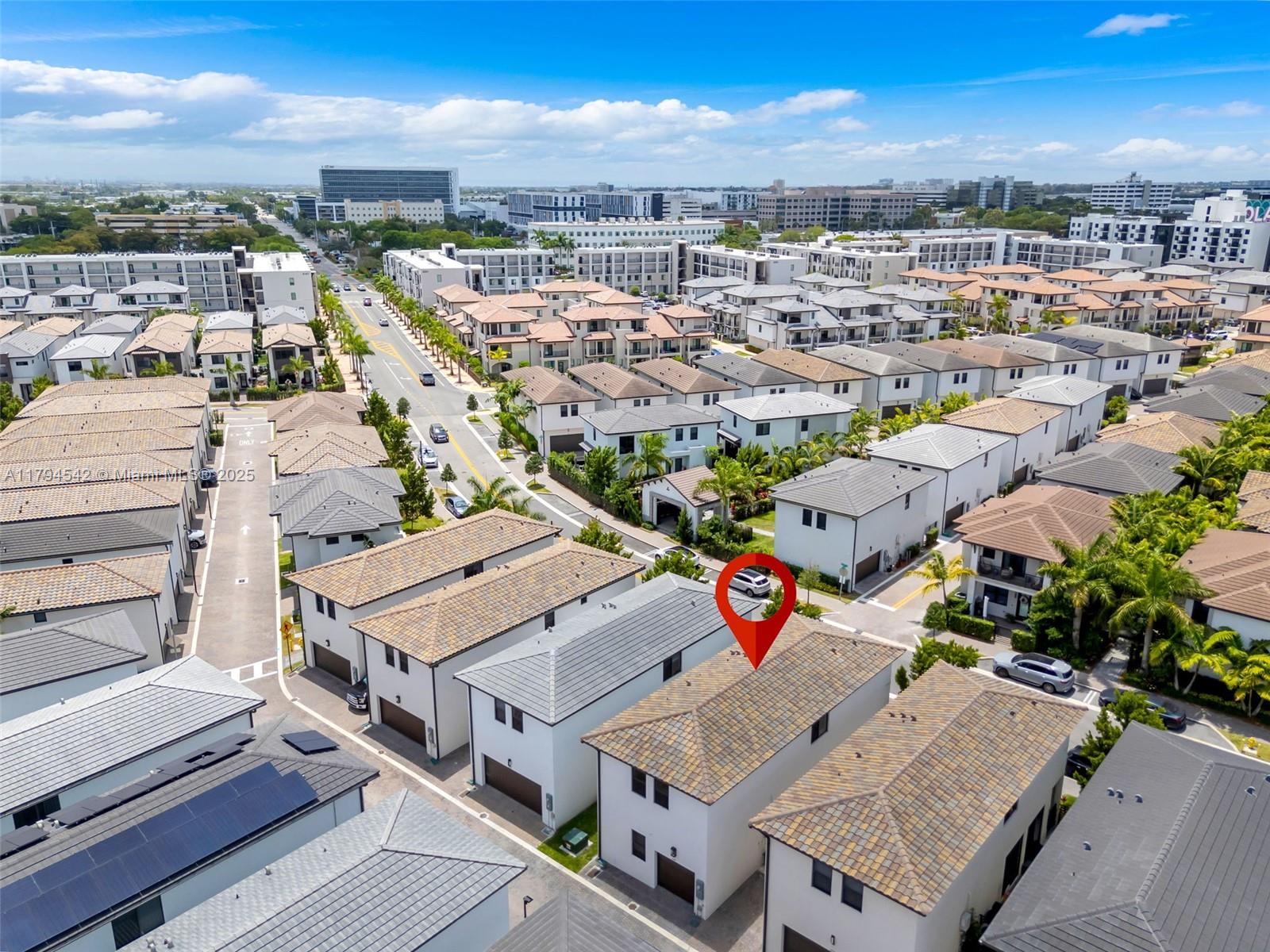 DOWNTOWN DORAL SOUTH PHAS - Residential