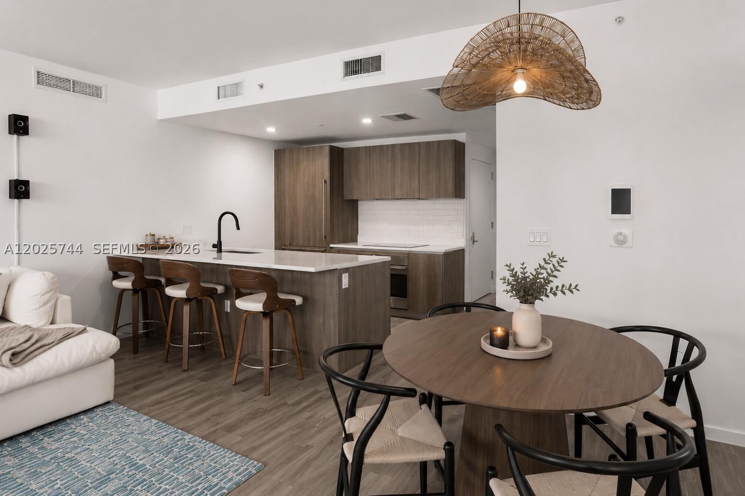 801 SMA RESIDENCES CONDO - Residential Lease