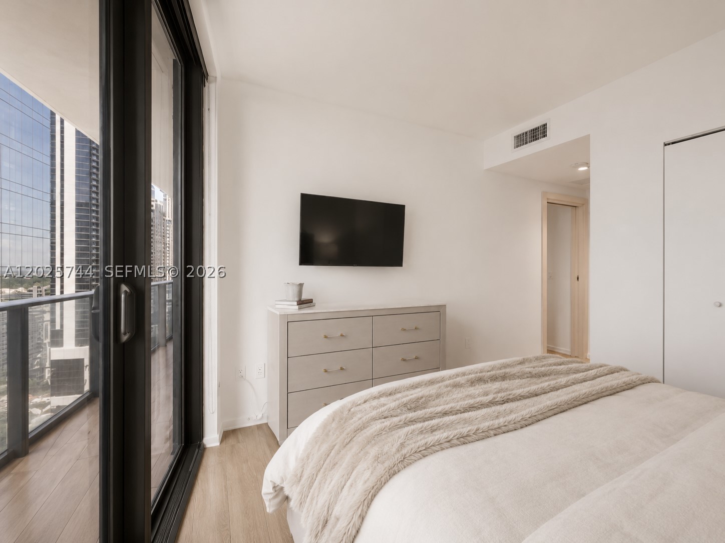 801 SMA RESIDENCES CONDO - Residential Lease