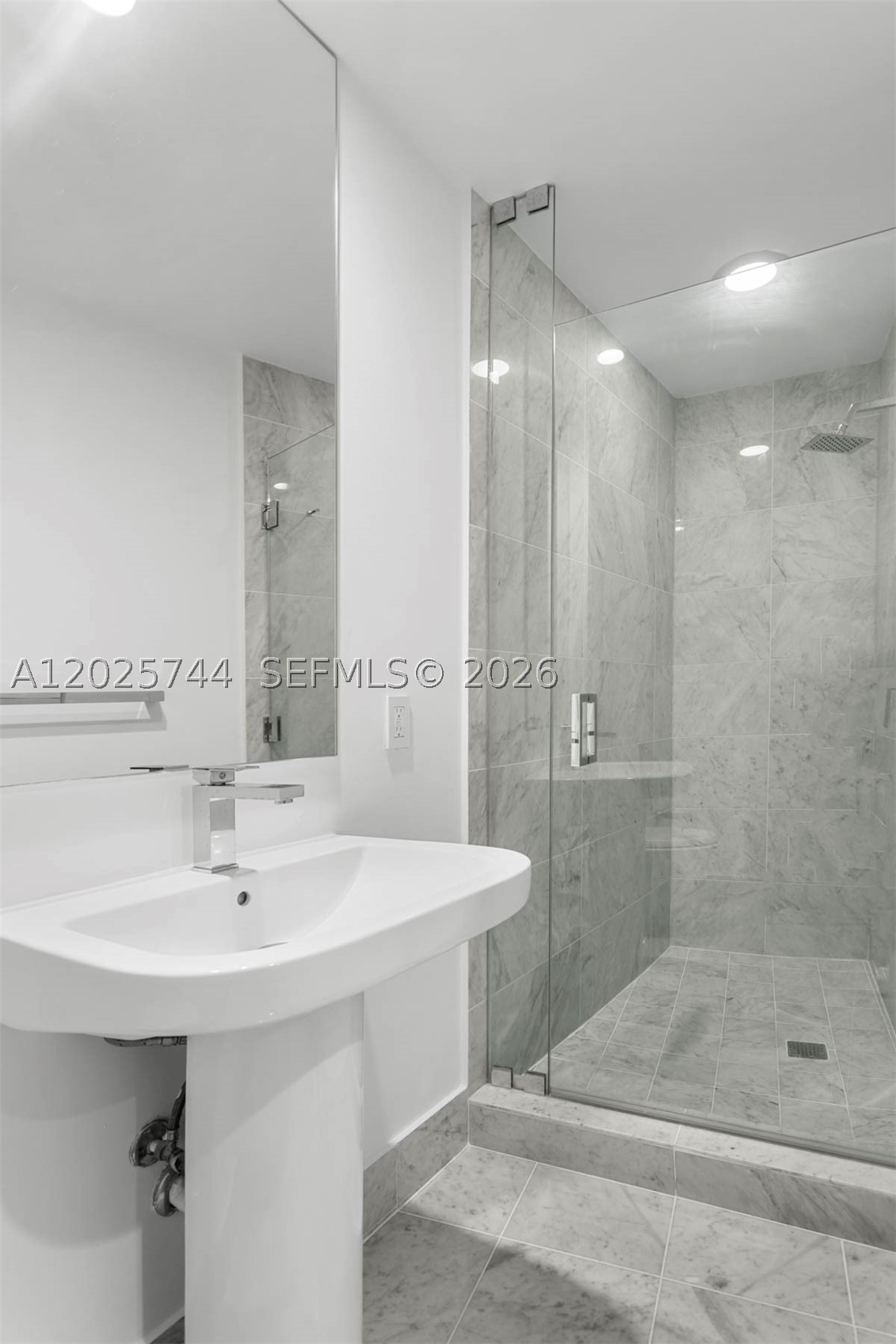 801 SMA RESIDENCES CONDO - Residential Lease