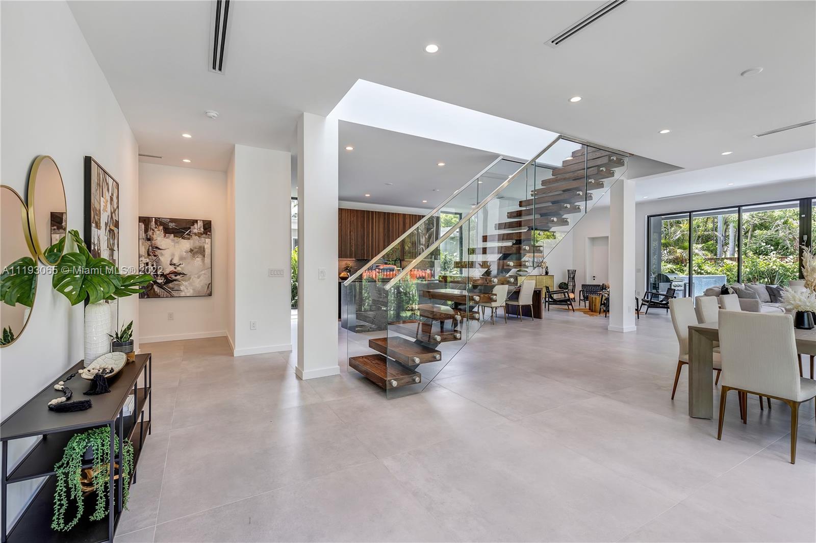 OCEAN VIEW HEIGHTS - Residential