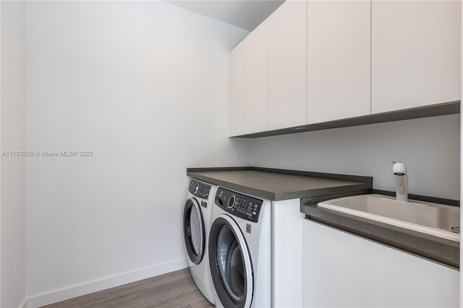 OCEAN VIEW HEIGHTS - Residential