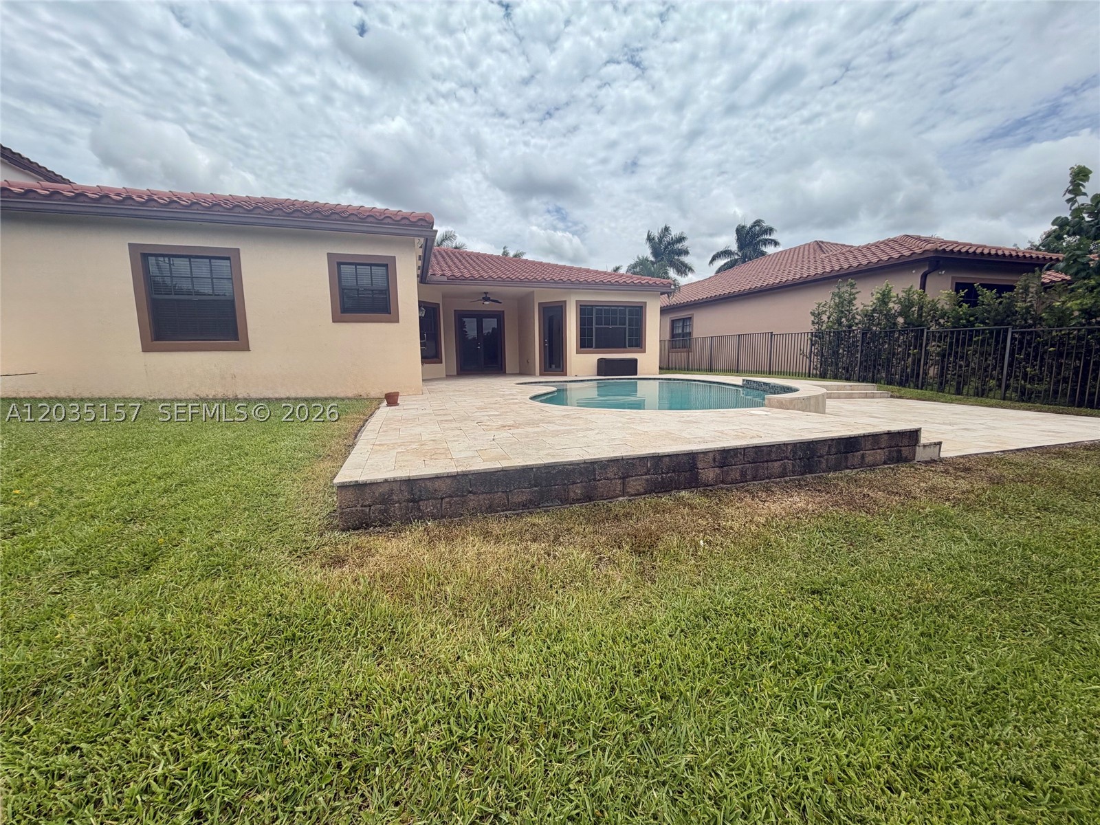 MONTERRA PLAT - Residential Lease