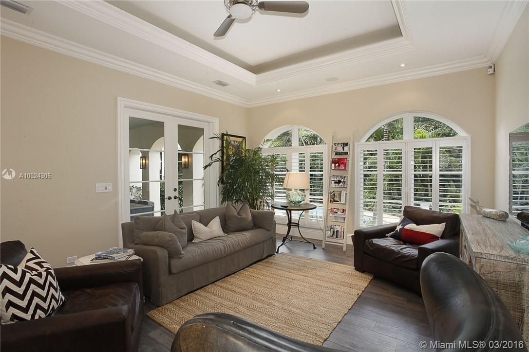 Tropical Isle Homes Sub - Residential