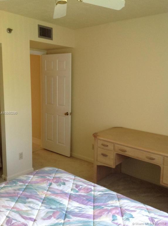 Lakes At La Paz Condo - Residential Lease