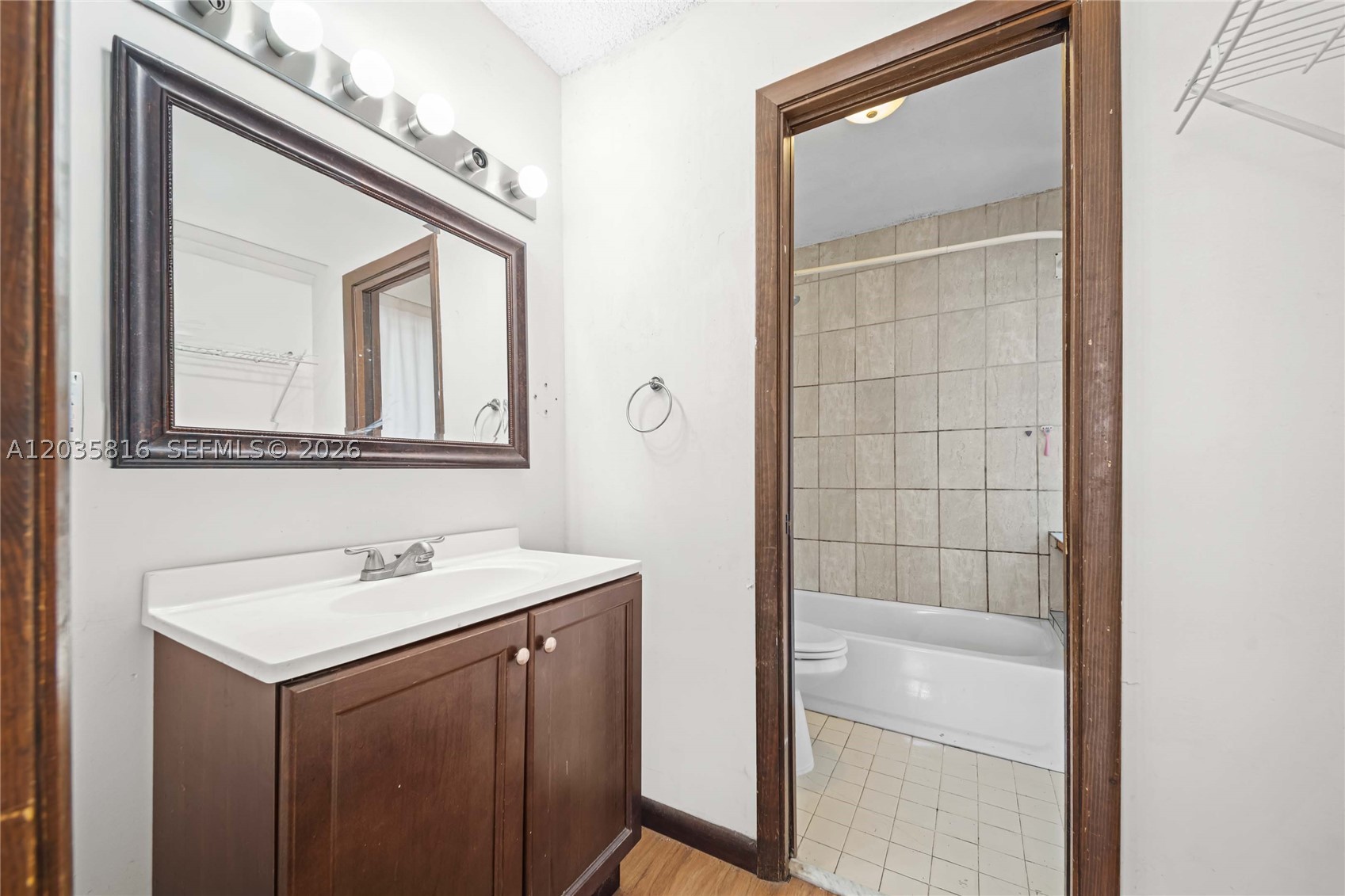 VILLA RICA IN PB14 PGS73 T - Residential