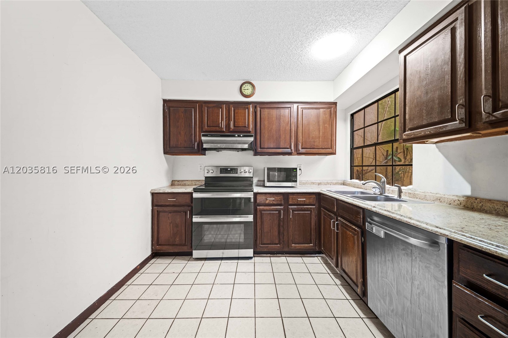 VILLA RICA IN PB14 PGS73 T - Residential