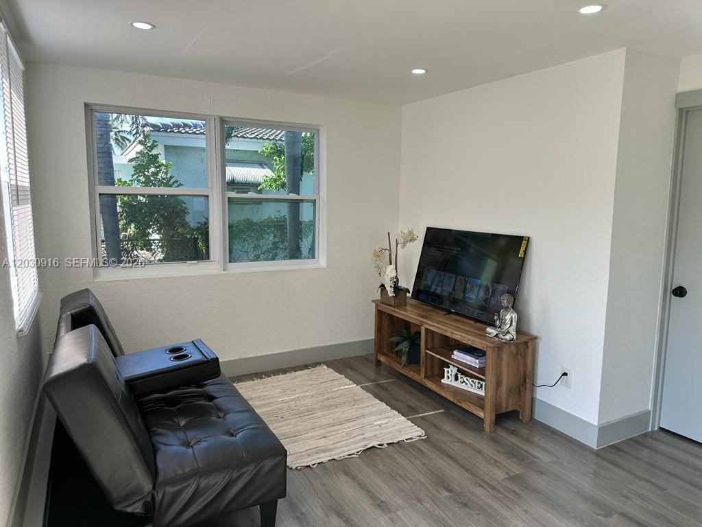 LYONS PARK - Residential Lease