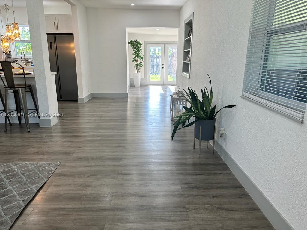 LYONS PARK - Residential Lease