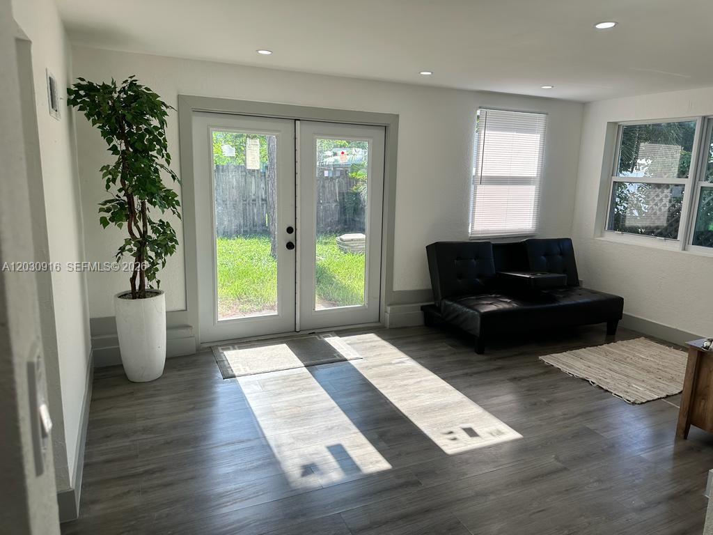 LYONS PARK - Residential Lease