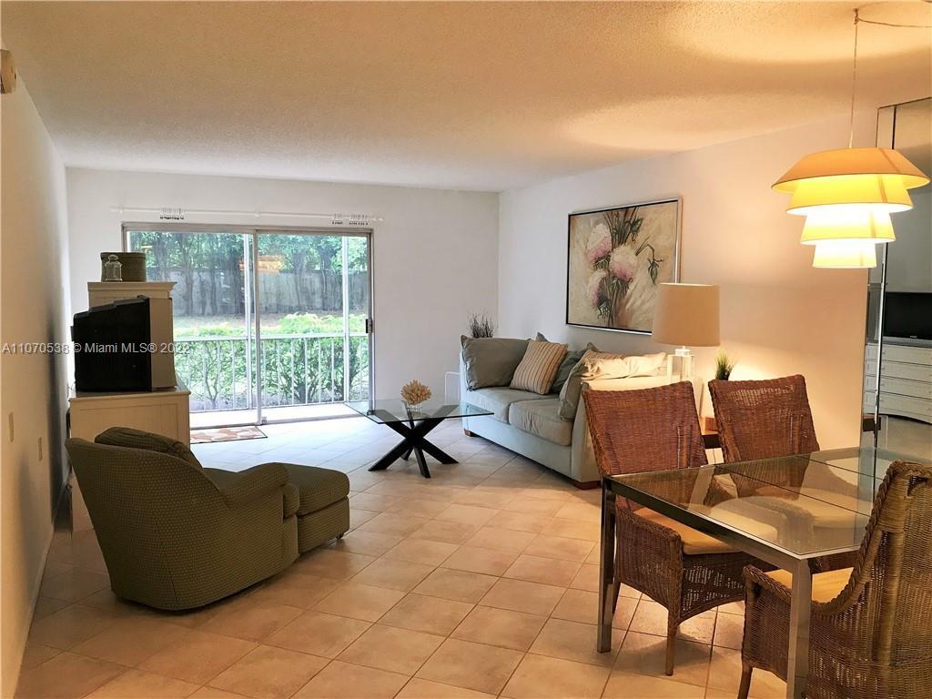 NASSAU VILLAGE WEST 2 CON - Residential