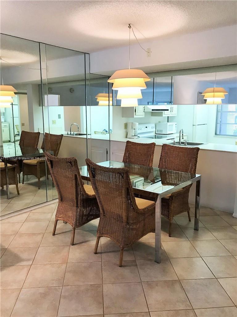 NASSAU VILLAGE WEST 2 CON - Residential