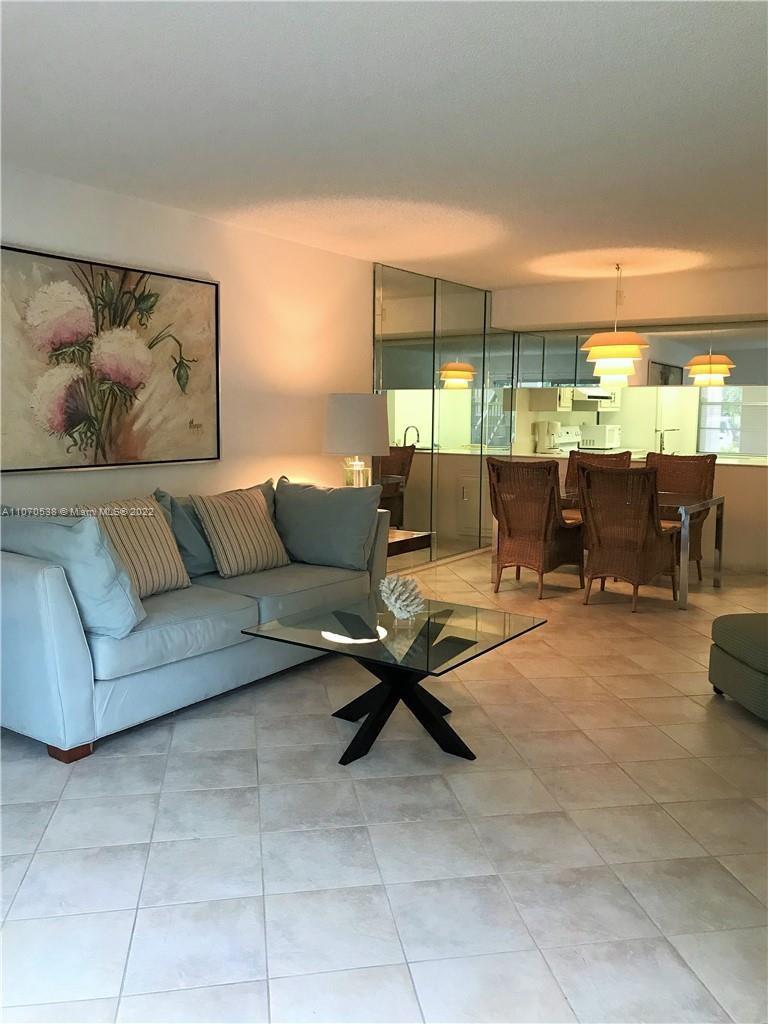 NASSAU VILLAGE WEST 2 CON - Residential