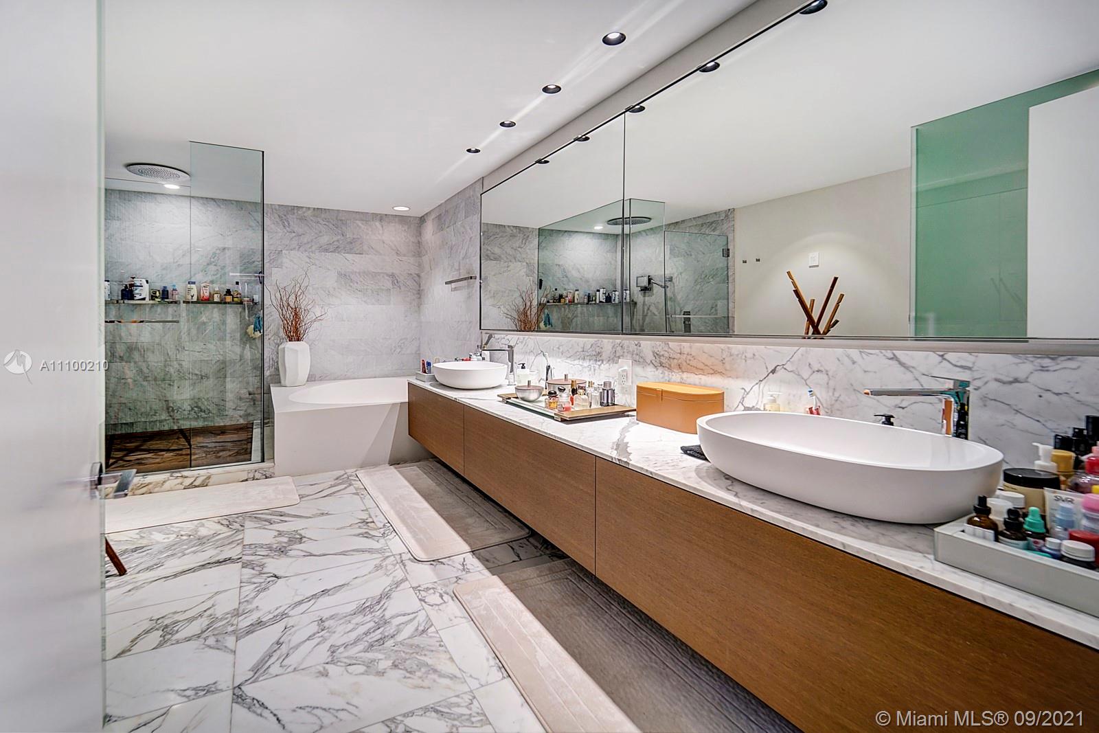 OCEANA BAL HARBOUR CONDO - Residential