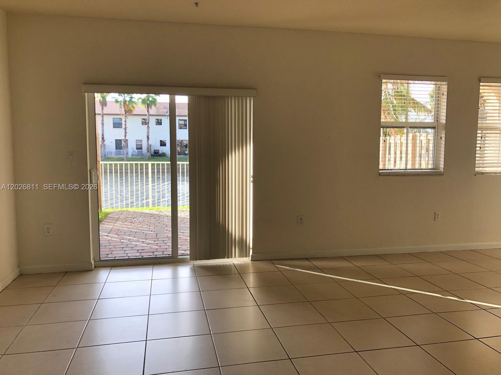 ST MAARTEN AT GRAND BAY C - Residential Lease