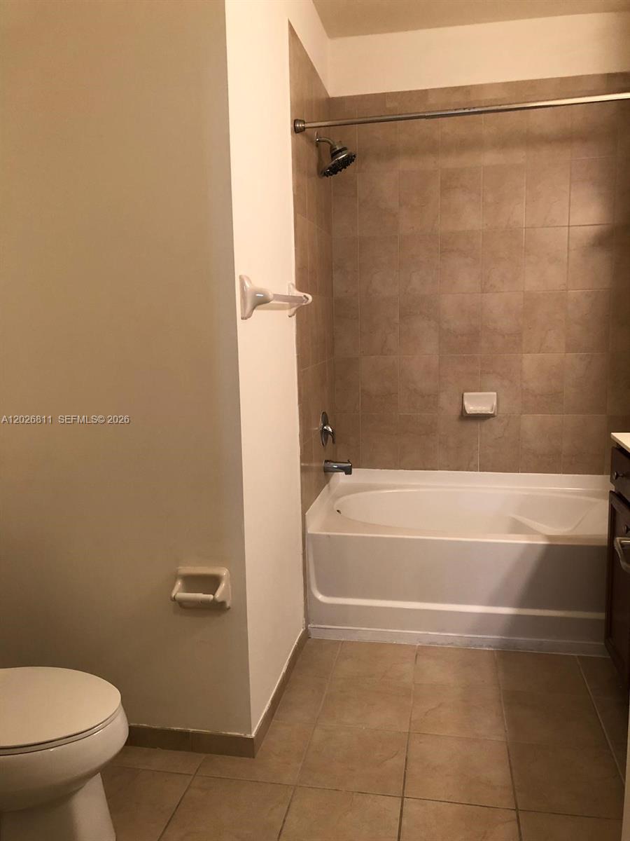 ST MAARTEN AT GRAND BAY C - Residential Lease